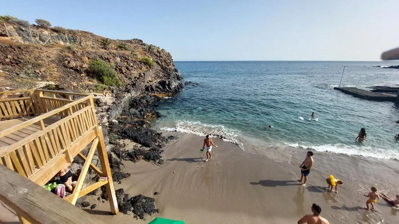 Apartment South Tenerife 2 Bedrooms With Sunny Terrace And Amazing Views To Teide And Pool Costa Del Silencio