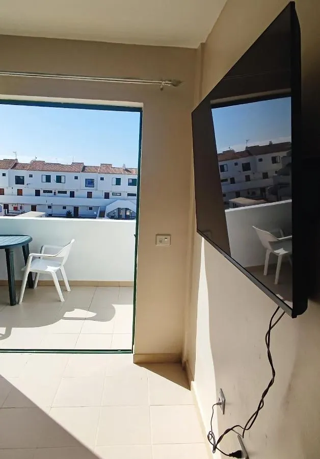 South Tenerife 2 Bedrooms With Sunny Terrace And Amazing Views To Teide And Pool Costa Del Silencio